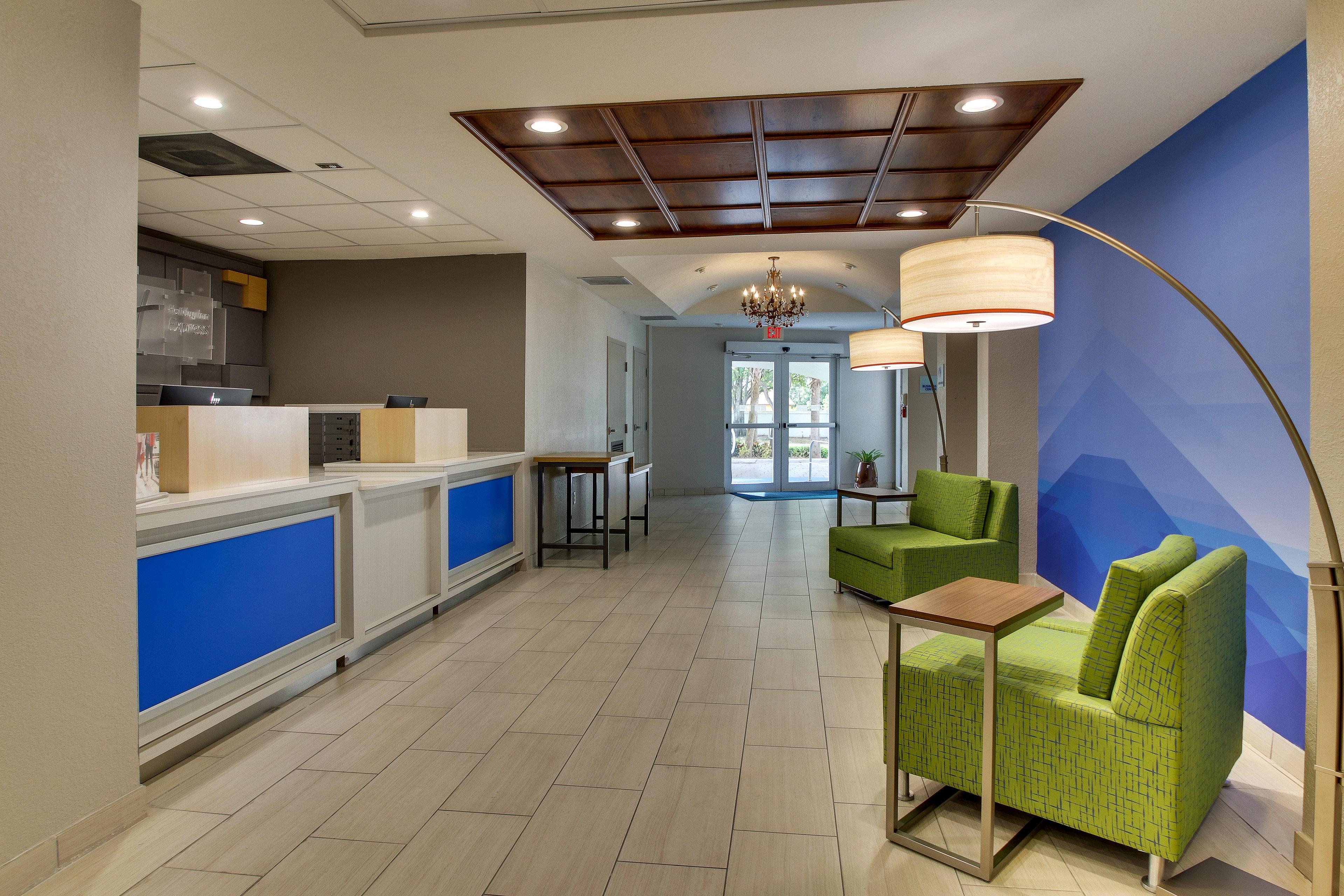 Holiday Inn Express West Palm Beach Metrocentre By Ihg Exterior photo