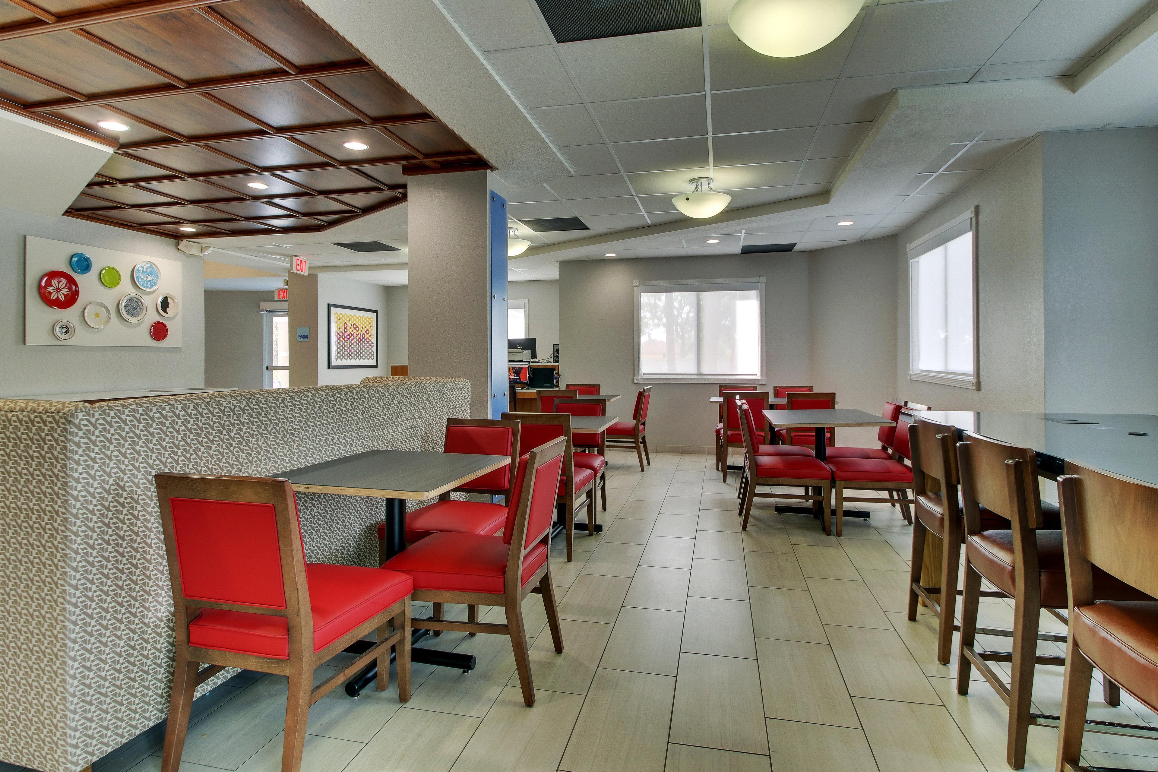 Holiday Inn Express West Palm Beach Metrocentre By Ihg Exterior photo