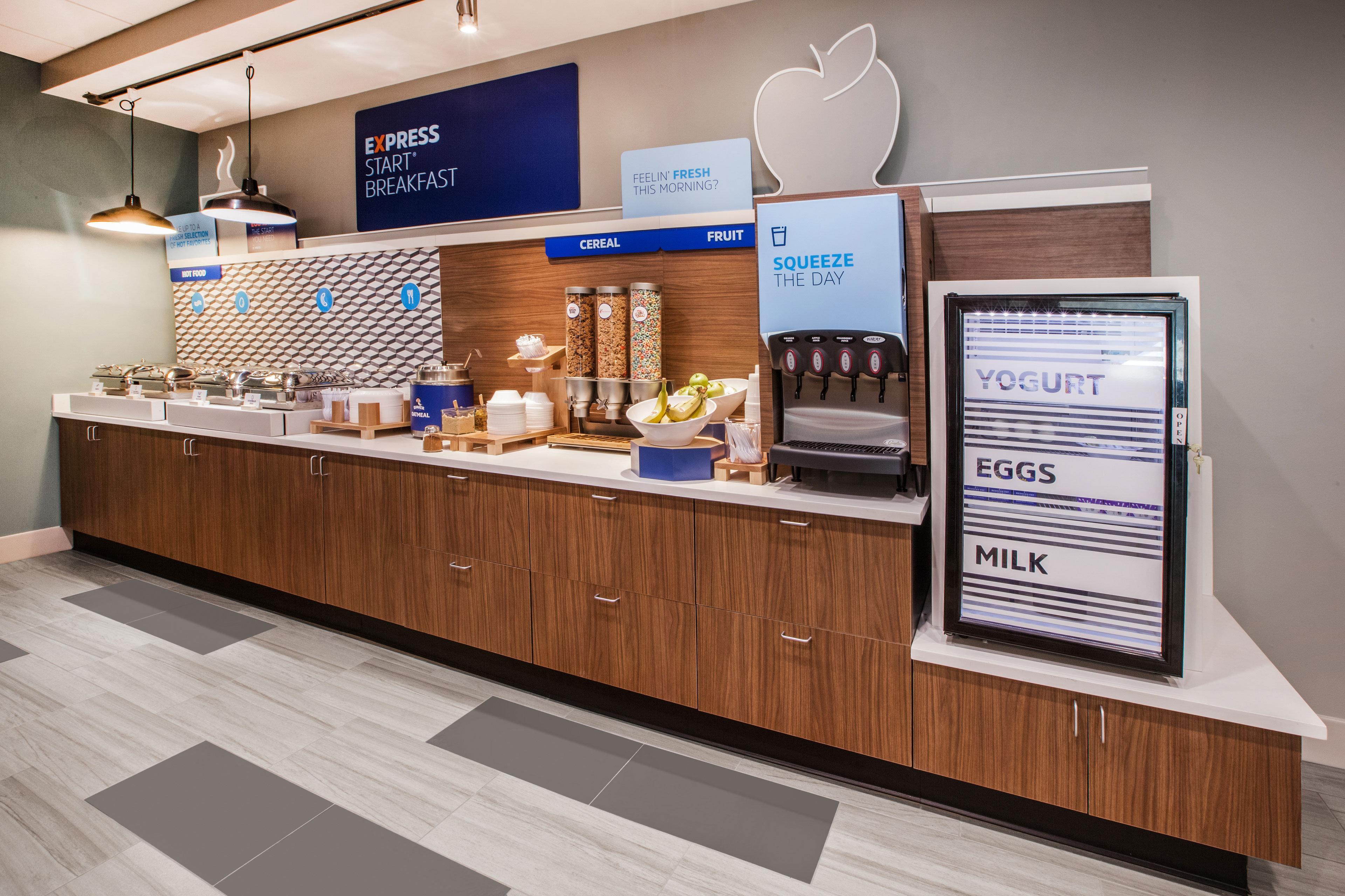 Holiday Inn Express West Palm Beach Metrocentre By Ihg Exterior photo